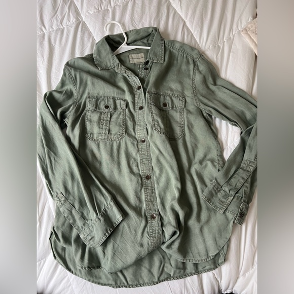 American Eagle Women’s top - Picture 3 of 3